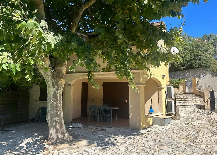 Apartamento Petra - Cozy With Garden Sainte-Maxime